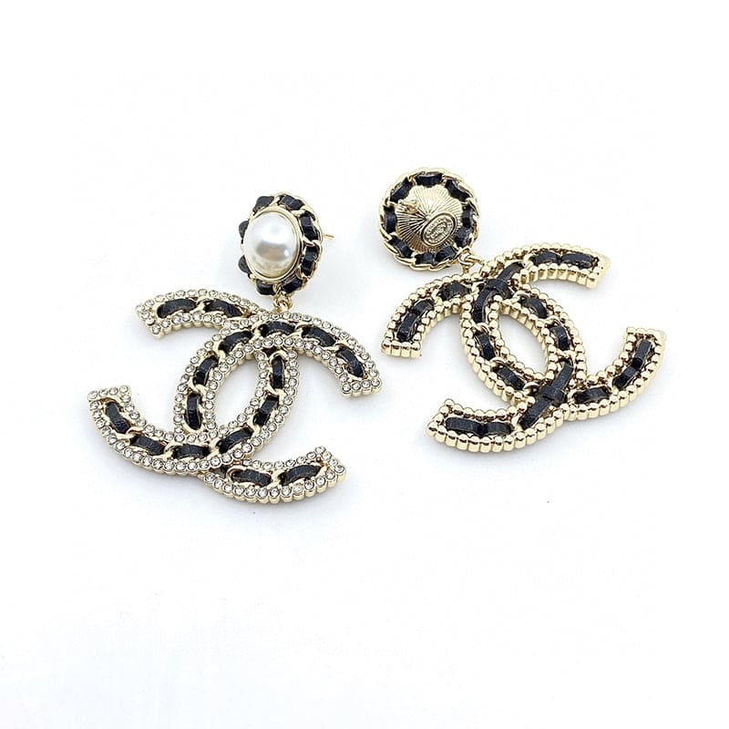 Chanel Pearl Drop Earrings - 18K Yellow Gold
