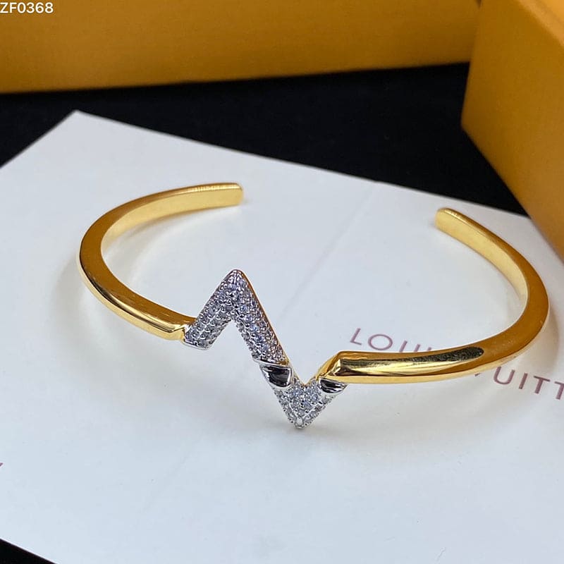 Louis Vuitton Volt Upside Down Diamond Bracelet