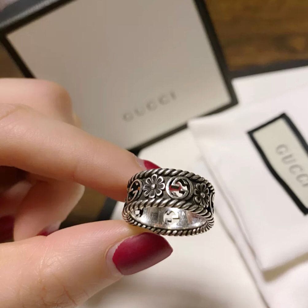 Gucci Double G Aged Sterling Silver Interlocking G Flower Ring