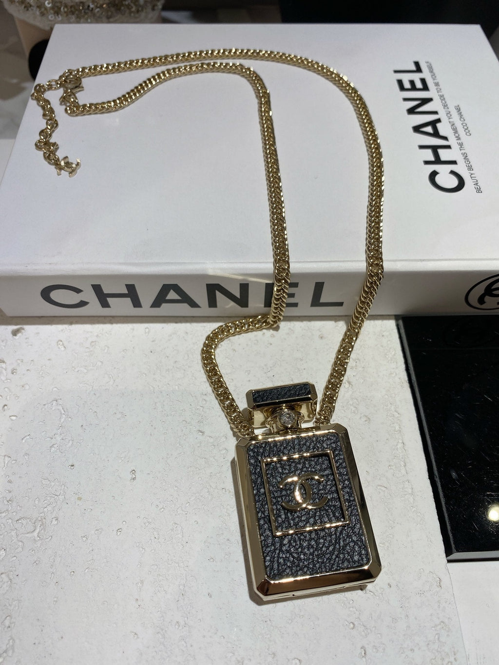 Chanel No.5 Perfume Pendant Vintage Necklace