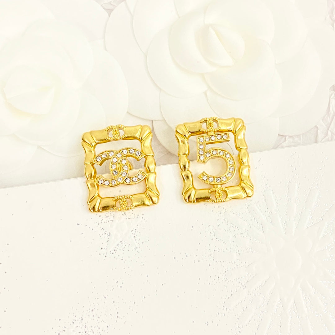 Chanel No.5 Square Diamond Earrings - 18K Yellow Gold