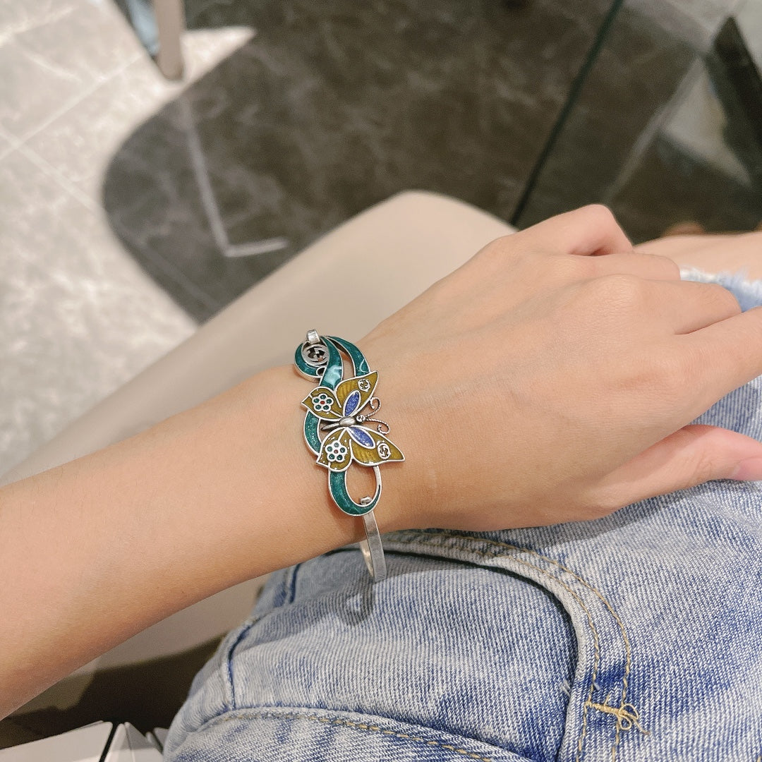 Gucci Double G Interlocking G & Butterfly Bracelet
