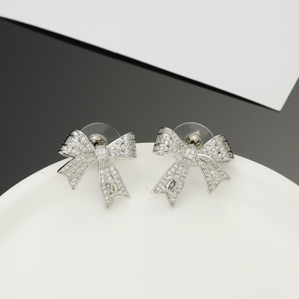 Chanel Bow Tie Diamond Earrings - 18K White Gold