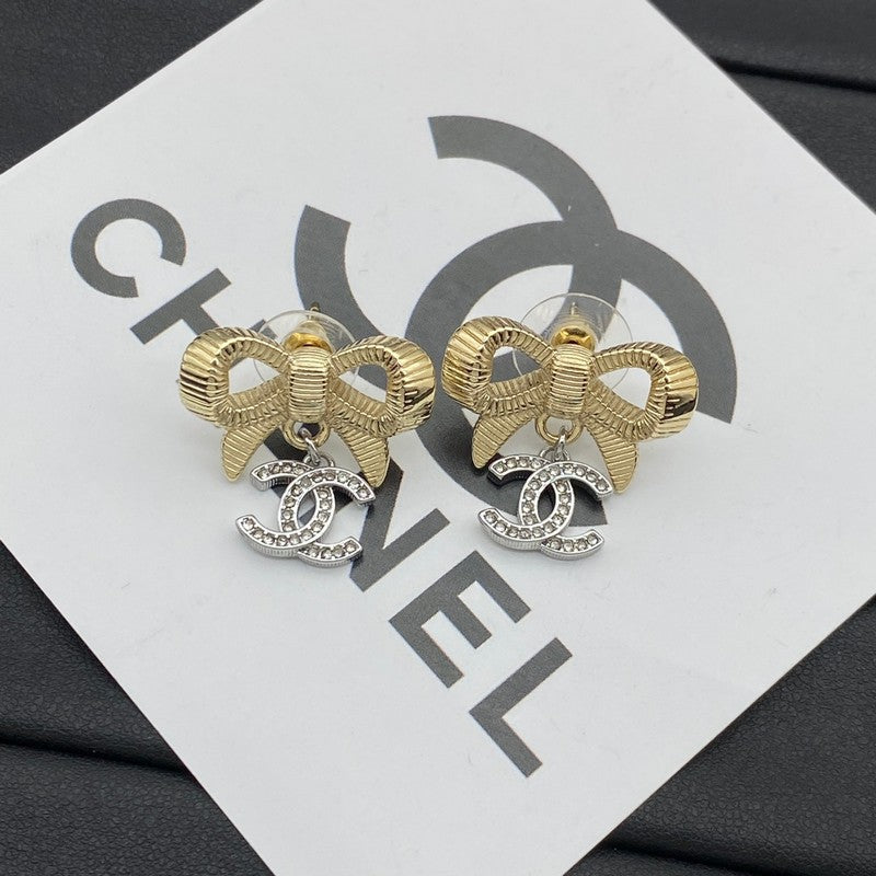 Chanel Bow Tie Earrings - 18K Yellow Gold