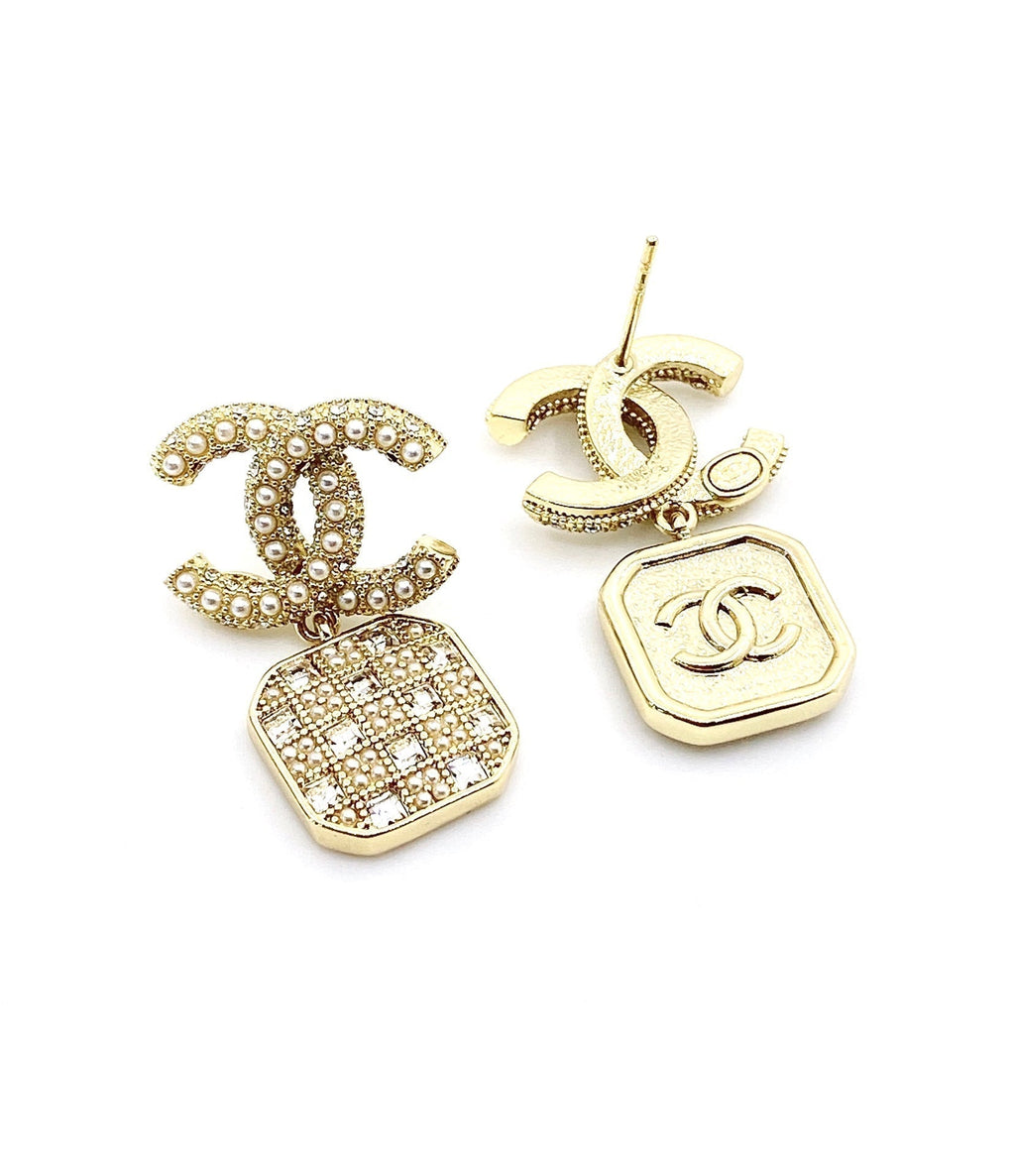 Chanel Diamonds Drop Earrings - 18K Yellow Gold