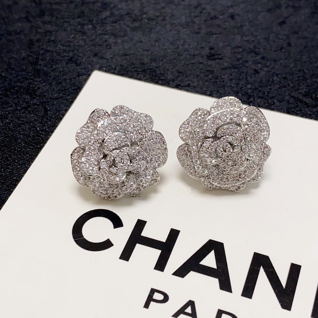 Chanel Camellia Diamond Earrings - 18K White Gold