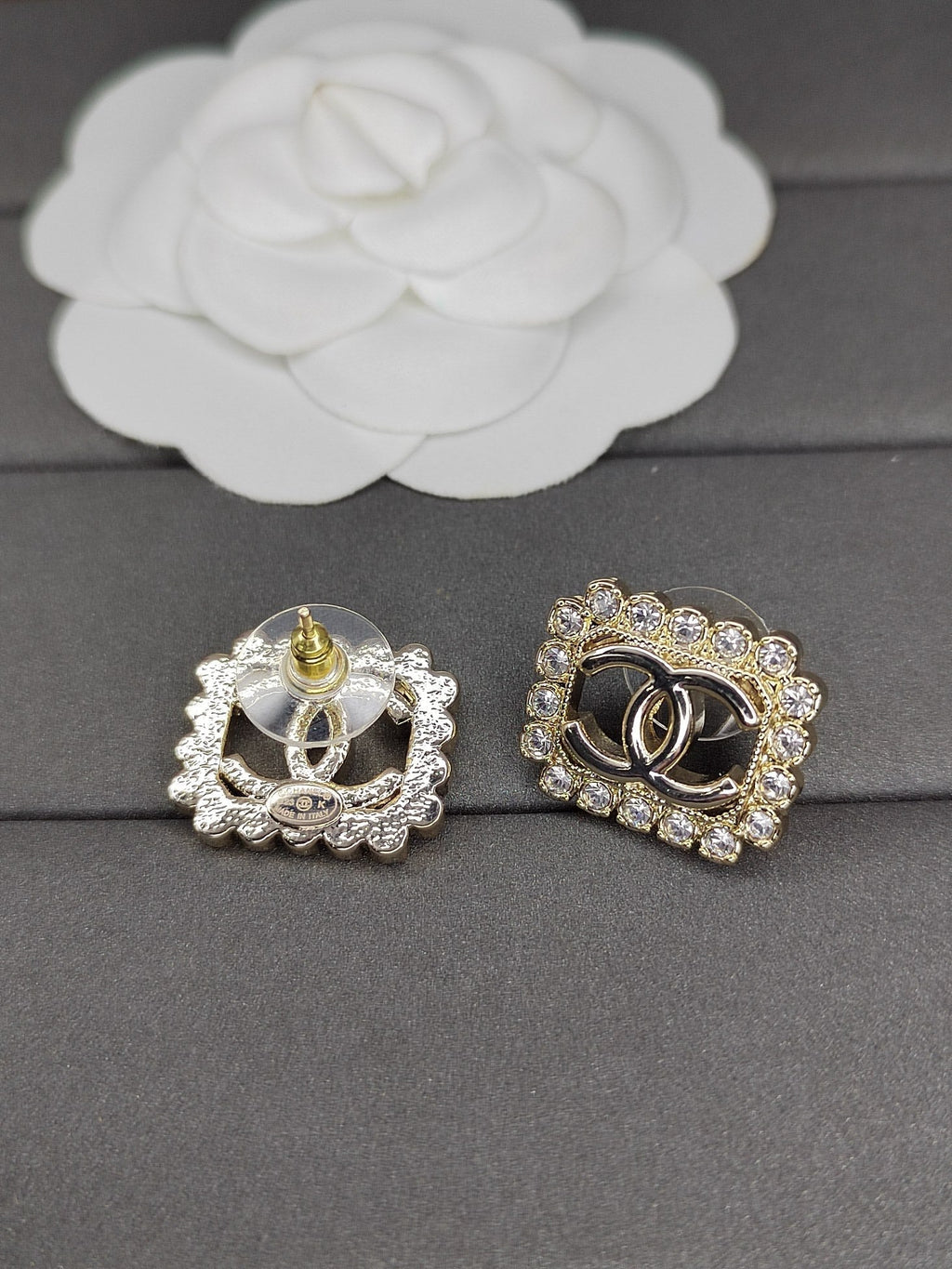 Chanel Diamond Earrings - 18K Yellow Gold