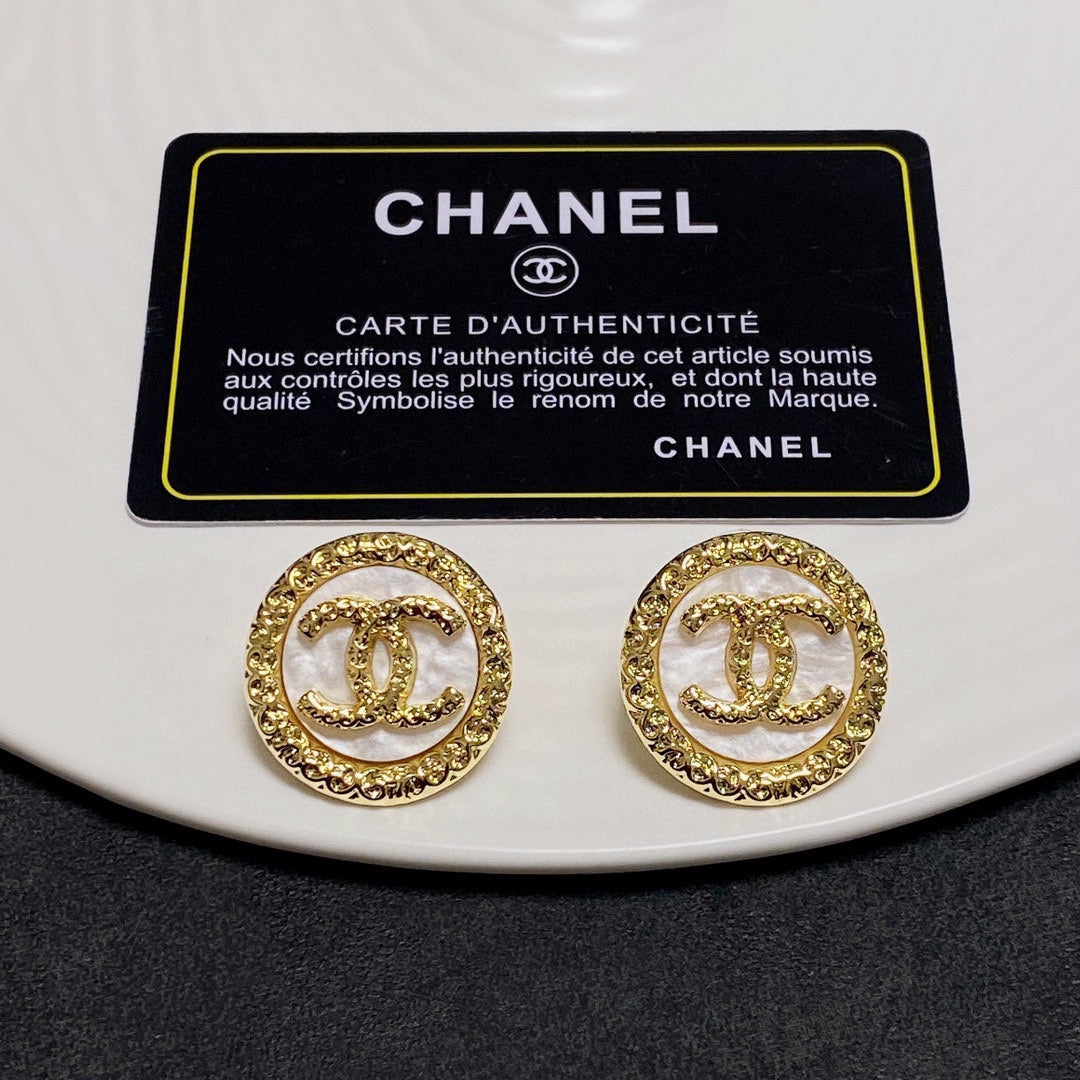 Chanel Crystal Earrings - 3 cm Height - 18K Yellow Gold
