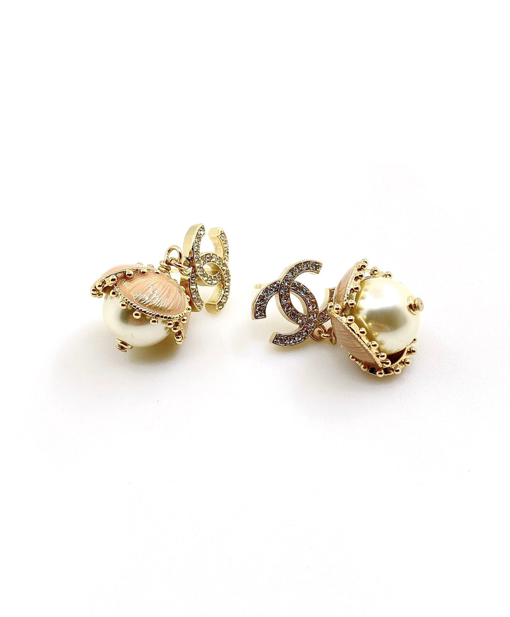 Chanel Flowers Earrings - 18K Yellow Gold