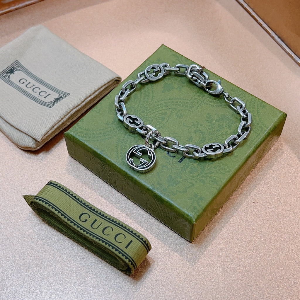 Gucci Double G Interlocking G Pendant Bracelet
