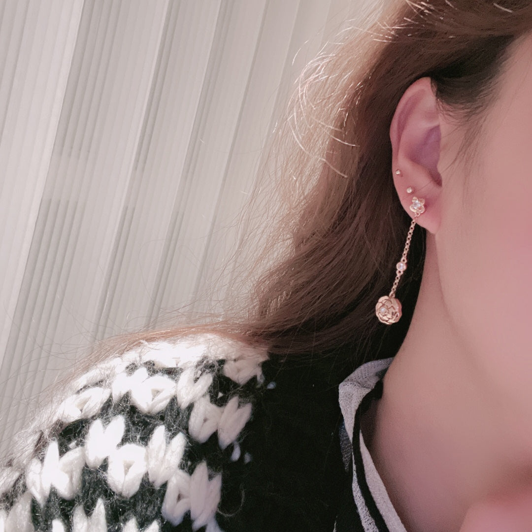 Chanel Camellia Earrings - 18K Rose Gold