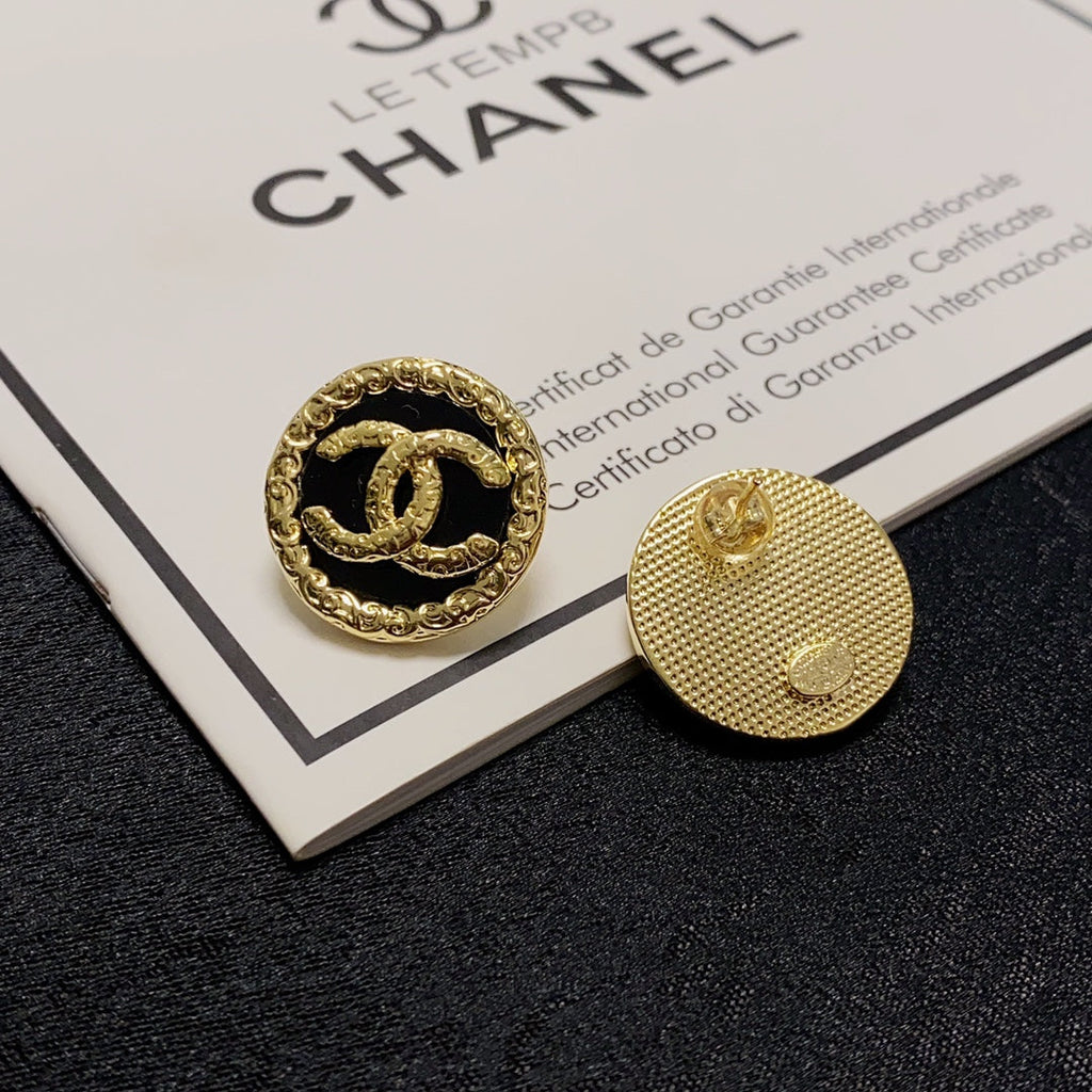 Chanel Black & Red Earrings - 18K Yellow Gold