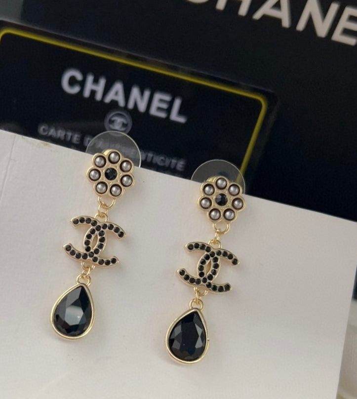 Chanel Black Crystal Earrings - 18K Yellow Gold