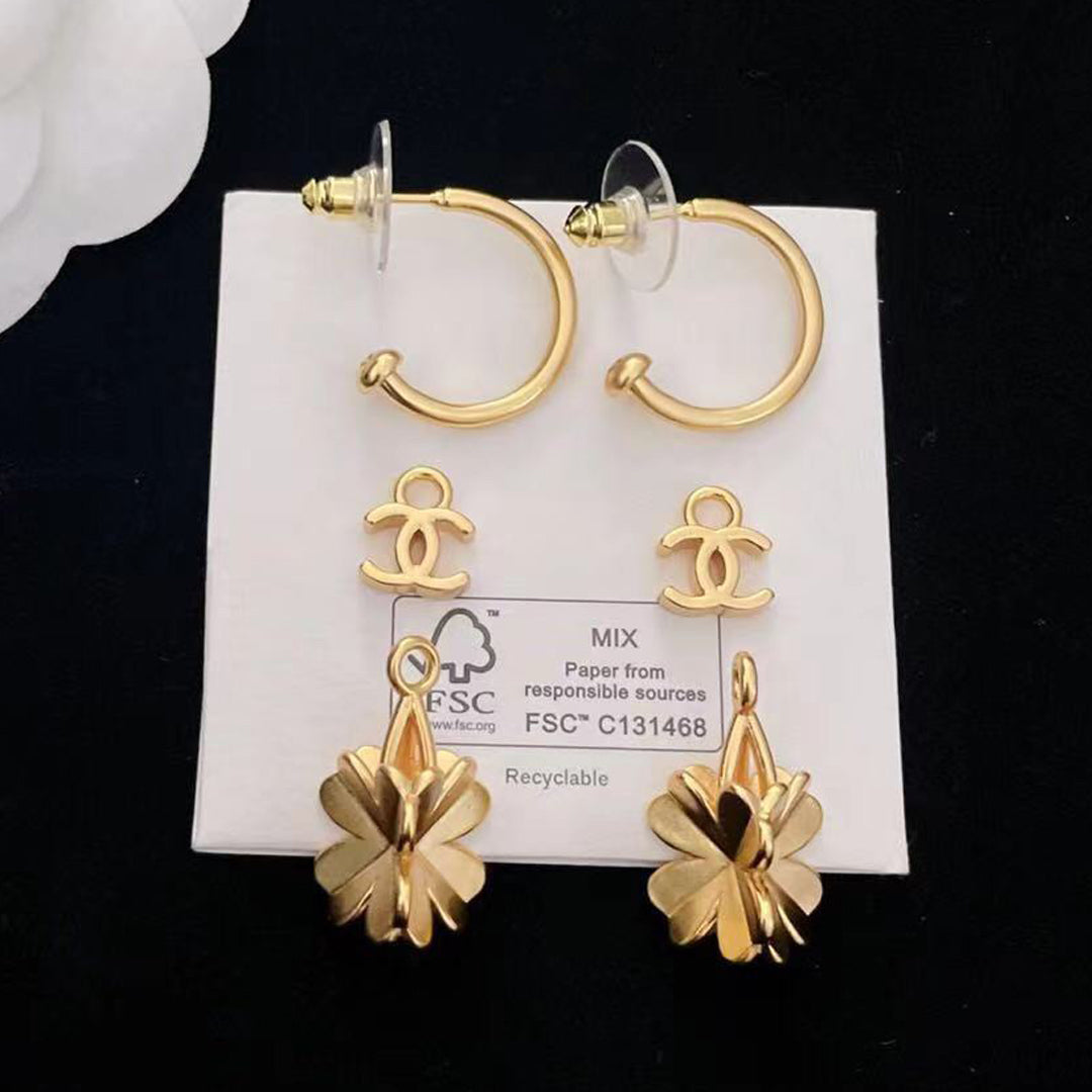 Chanel Flowers Earrings - 4.5 cm Height - 18K Yellow Gold