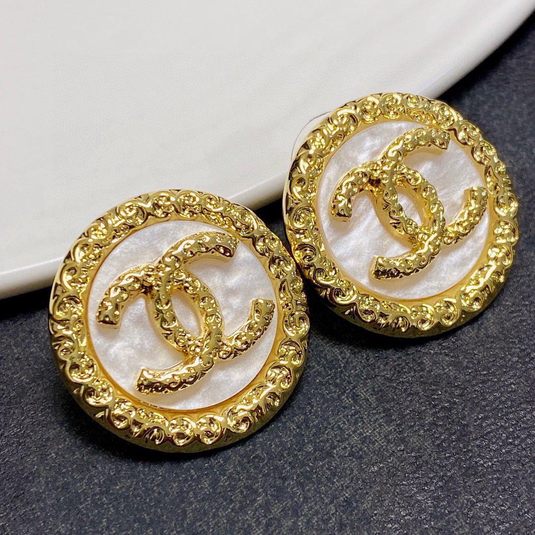 Chanel Crystal Earrings - 3 cm Height - 18K Yellow Gold