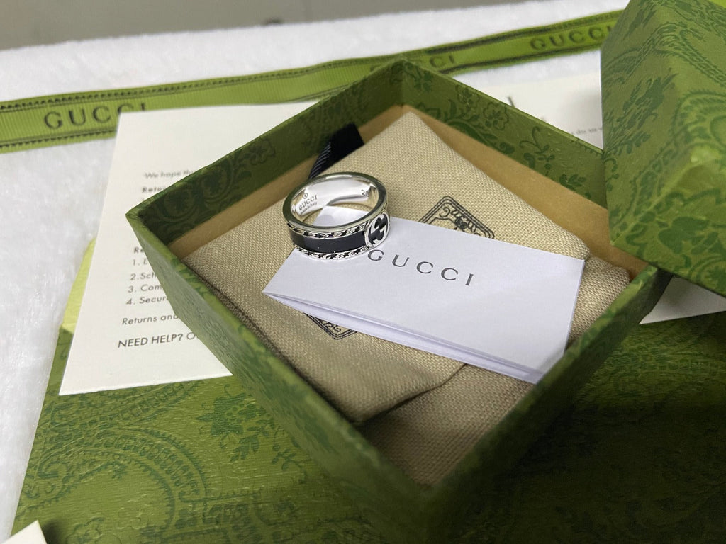 Gucci Double G Interlocking G Black Enamel Ring