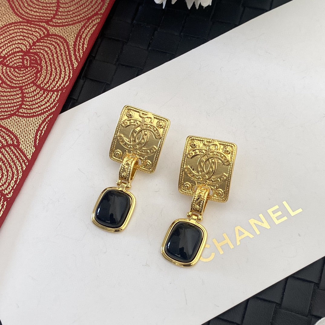Chanel Black Crystal Earrings - 18K Yellow Gold