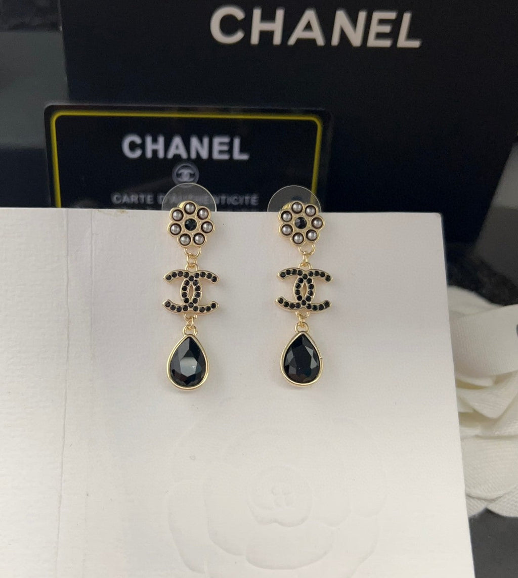 Chanel Black Crystal Earrings - 18K Yellow Gold